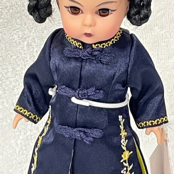 Rare Madame Alexander restrung 8" Shanghai doll with  stand - Picture 3 of 8